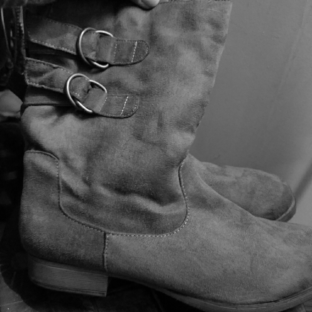 CUTE BOOTS